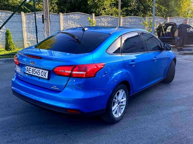 Синий Форд Фокус, объемом двигателя 2 л и пробегом 195 тыс. км за 5500 $, фото 2 на Automoto.ua