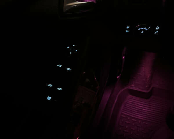 Синий Форд Фокус, объемом двигателя 2 л и пробегом 123 тыс. км за 8500 $, фото 36 на Automoto.ua