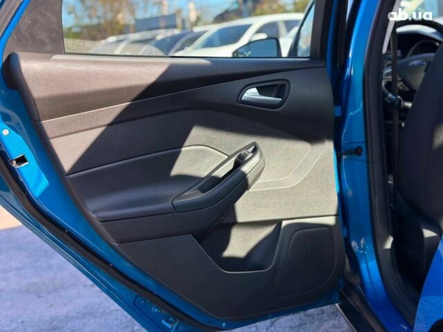 Синій Форд Фокус, об'ємом двигуна 1 л та пробігом 163 тис. км за 8490 $, фото 14 на Automoto.ua