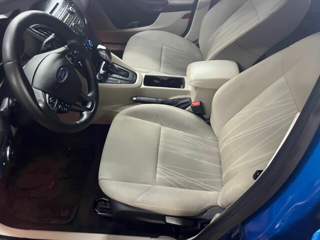 Синій Форд Фокус, об'ємом двигуна 2 л та пробігом 182 тис. км за 6999 $, фото 13 на Automoto.ua