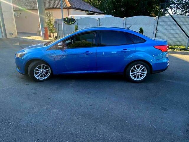 Синий Форд Фокус, объемом двигателя 2 л и пробегом 195 тыс. км за 5500 $, фото 1 на Automoto.ua
