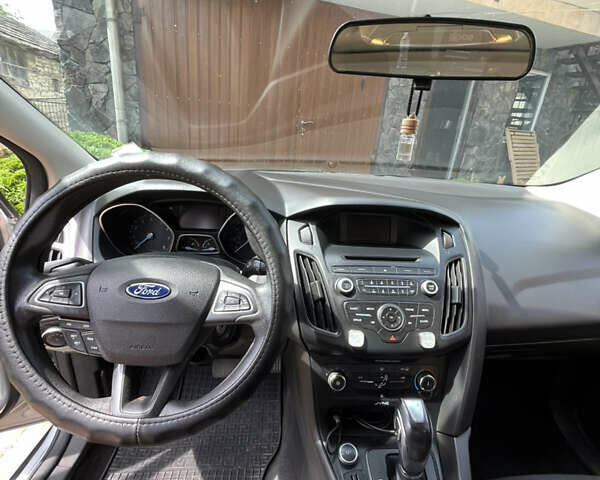 Синій Форд Фокус, об'ємом двигуна 2 л та пробігом 298 тис. км за 6500 $, фото 6 на Automoto.ua