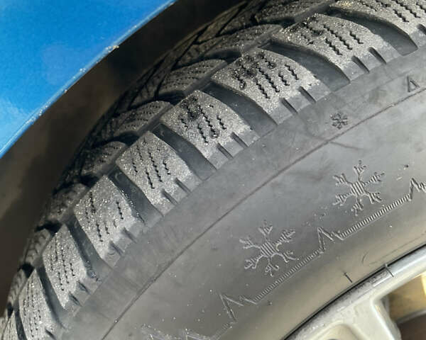 Синій Форд Фокус, об'ємом двигуна 2 л та пробігом 241 тис. км за 8300 $, фото 10 на Automoto.ua