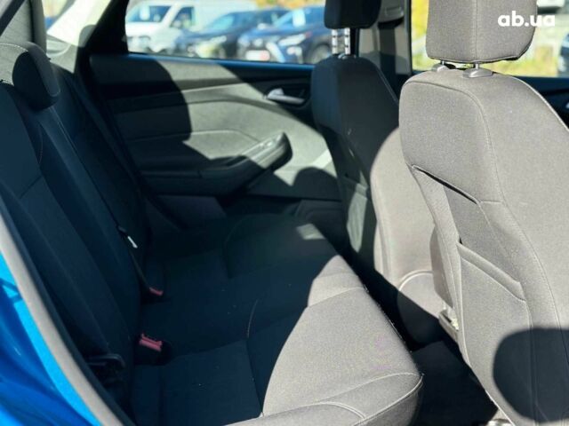 Синій Форд Фокус, об'ємом двигуна 1 л та пробігом 163 тис. км за 8490 $, фото 16 на Automoto.ua