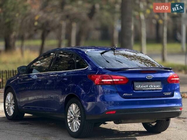 Синій Форд Фокус, об'ємом двигуна 2 л та пробігом 154 тис. км за 9499 $, фото 6 на Automoto.ua