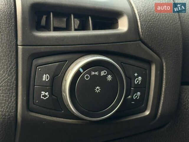 Синій Форд Фокус, об'ємом двигуна 2 л та пробігом 154 тис. км за 9499 $, фото 16 на Automoto.ua