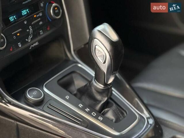 Синій Форд Фокус, об'ємом двигуна 2 л та пробігом 154 тис. км за 9499 $, фото 29 на Automoto.ua