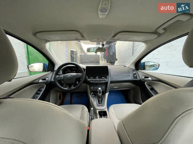 Синій Форд Фокус, об'ємом двигуна 2 л та пробігом 241 тис. км за 8300 $, фото 8 на Automoto.ua
