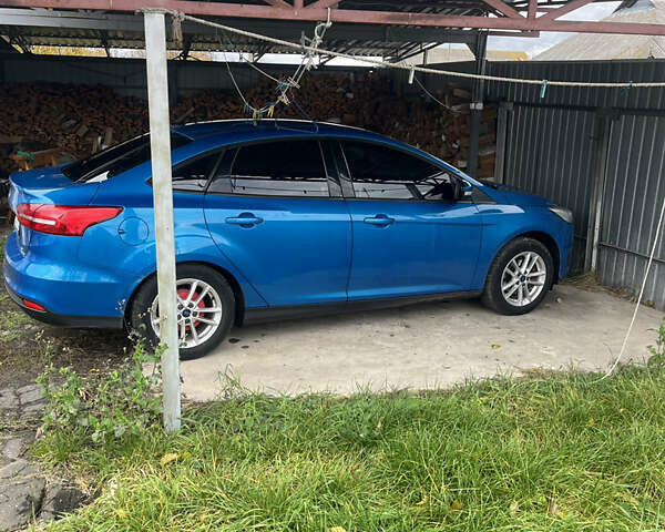 Синий Форд Фокус, объемом двигателя 2 л и пробегом 161 тыс. км за 7500 $, фото 1 на Automoto.ua