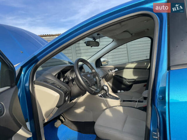 Синій Форд Фокус, об'ємом двигуна 2 л та пробігом 241 тис. км за 8300 $, фото 5 на Automoto.ua