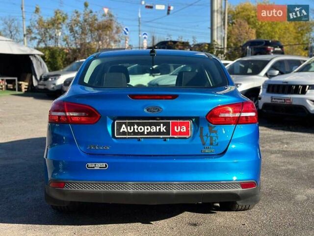 Синий Форд Фокус, объемом двигателя 1 л и пробегом 163 тыс. км за 8490 $, фото 7 на Automoto.ua
