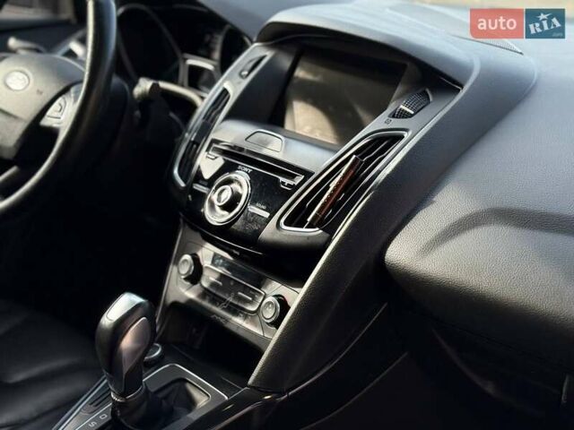 Синій Форд Фокус, об'ємом двигуна 2 л та пробігом 154 тис. км за 9499 $, фото 28 на Automoto.ua