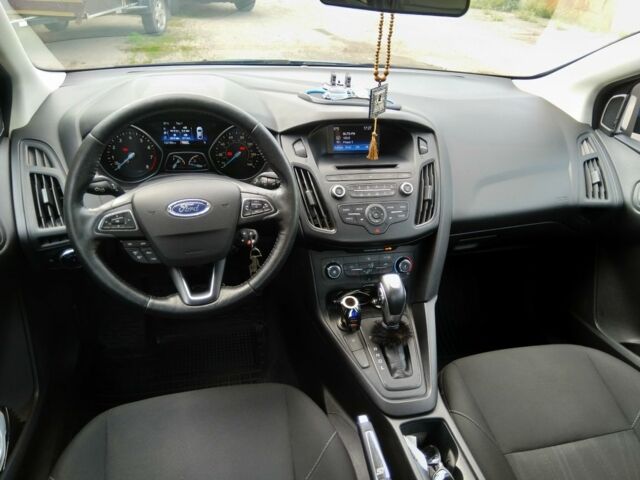 Форд Фокус 2016 в Белой Церкве на Automoto.ua Синий Форд Фокус, объемом двигателя 2 л и пробегом 155 тыс. км за 8600 $, фото 8 на Automoto.ua