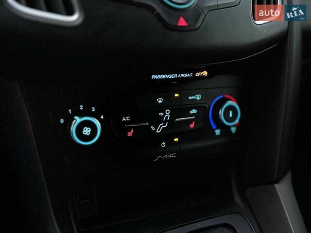 Синий Форд Фокус, объемом двигателя 2 л и пробегом 146 тыс. км за 8499 $, фото 26 на Automoto.ua