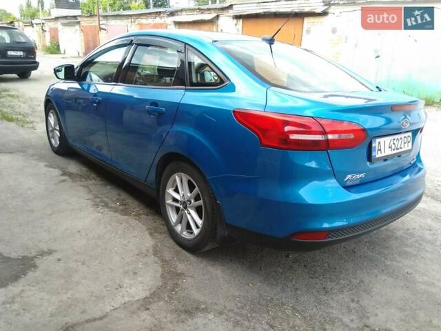 Синій Форд Фокус, об'ємом двигуна 2 л та пробігом 153 тис. км за 8900 $, фото 4 на Automoto.ua