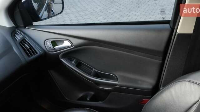 Синий Форд Фокус, объемом двигателя 2 л и пробегом 175 тыс. км за 7700 $, фото 10 на Automoto.ua