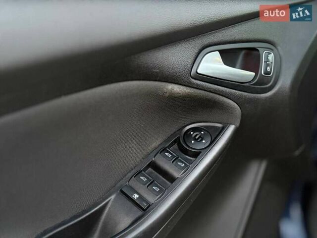 Синий Форд Фокус, объемом двигателя 2 л и пробегом 146 тыс. км за 8499 $, фото 29 на Automoto.ua