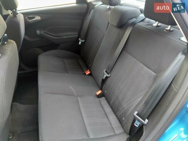 Синій Форд Фокус, об'ємом двигуна 2 л та пробігом 153 тис. км за 8900 $, фото 14 на Automoto.ua