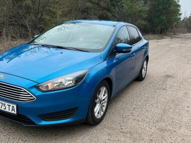 Синій Форд Фокус, об'ємом двигуна 2 л та пробігом 165 тис. км за 8500 $, фото 2 на Automoto.ua