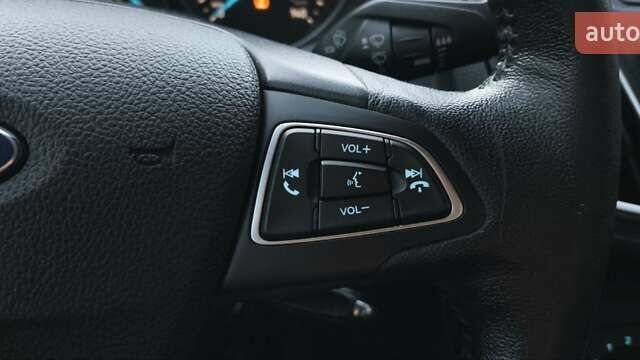 Синий Форд Фокус, объемом двигателя 2 л и пробегом 175 тыс. км за 7700 $, фото 15 на Automoto.ua