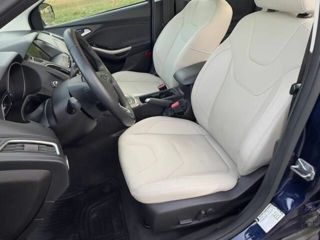 Синий Форд Фокус, объемом двигателя 2 л и пробегом 44 тыс. км за 10500 $, фото 9 на Automoto.ua