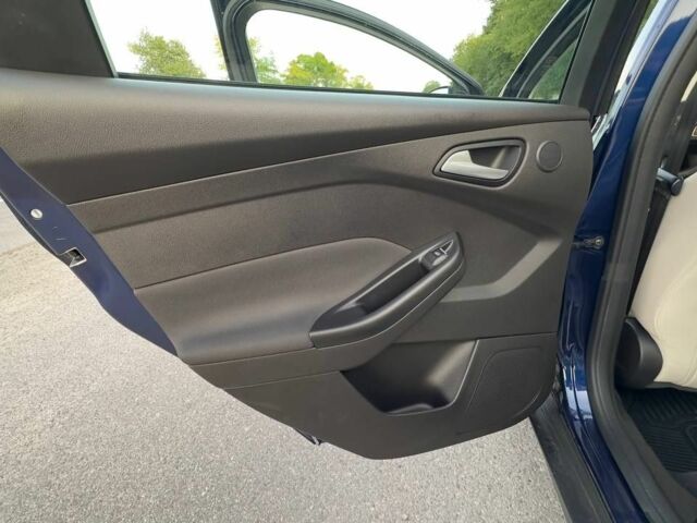 Синий Форд Фокус, объемом двигателя 2 л и пробегом 44 тыс. км за 10500 $, фото 15 на Automoto.ua