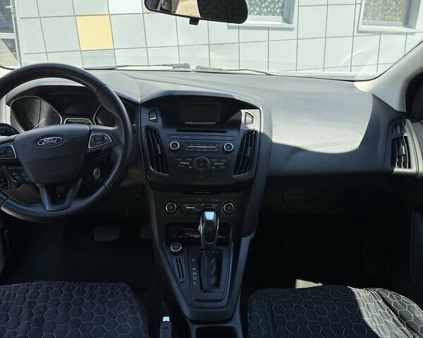 Синій Форд Фокус, об'ємом двигуна 2 л та пробігом 87 тис. км за 8800 $, фото 11 на Automoto.ua