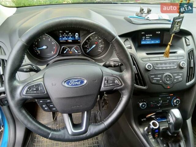 Синій Форд Фокус, об'ємом двигуна 2 л та пробігом 153 тис. км за 8900 $, фото 8 на Automoto.ua
