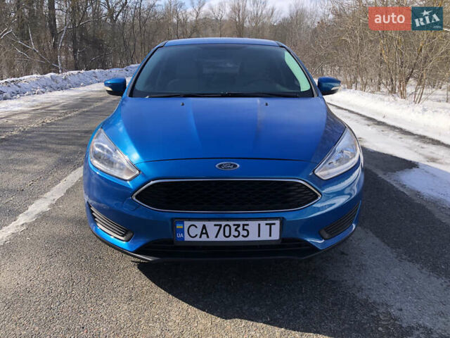 Синій Форд Фокус, об'ємом двигуна 2 л та пробігом 198 тис. км за 8600 $, фото 3 на Automoto.ua