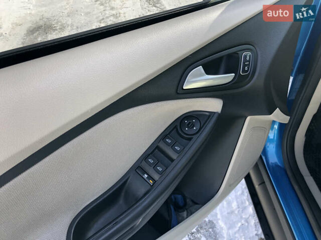 Синій Форд Фокус, об'ємом двигуна 2 л та пробігом 198 тис. км за 8600 $, фото 22 на Automoto.ua