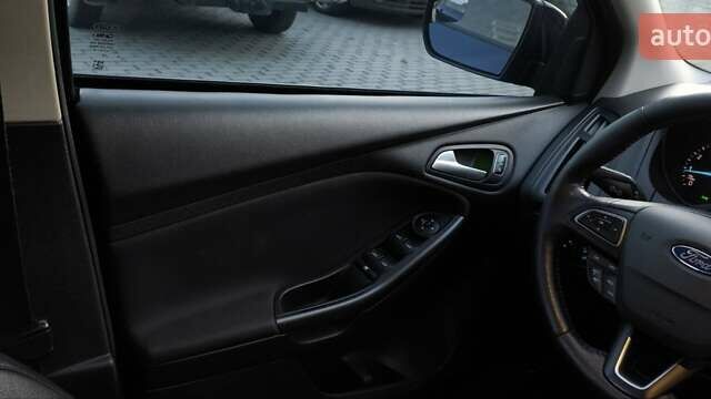 Синий Форд Фокус, объемом двигателя 2 л и пробегом 175 тыс. км за 7700 $, фото 12 на Automoto.ua
