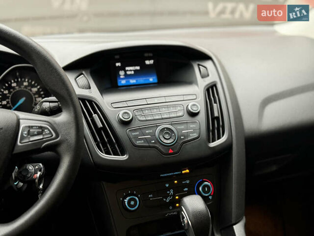 Синий Форд Фокус, объемом двигателя 2 л и пробегом 107 тыс. км за 10000 $, фото 52 на Automoto.ua