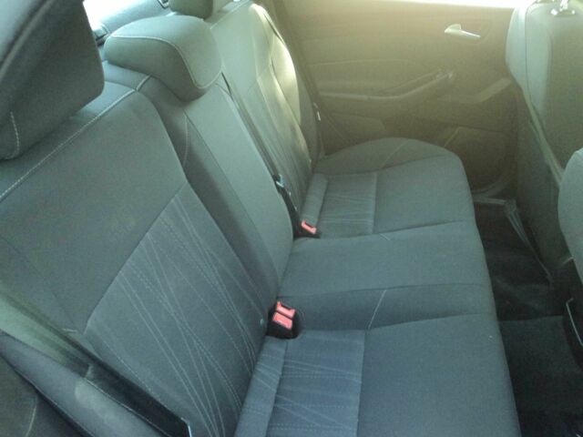 Синий Форд Фокус, объемом двигателя 2 л и пробегом 138 тыс. км за 8000 $, фото 18 на Automoto.ua