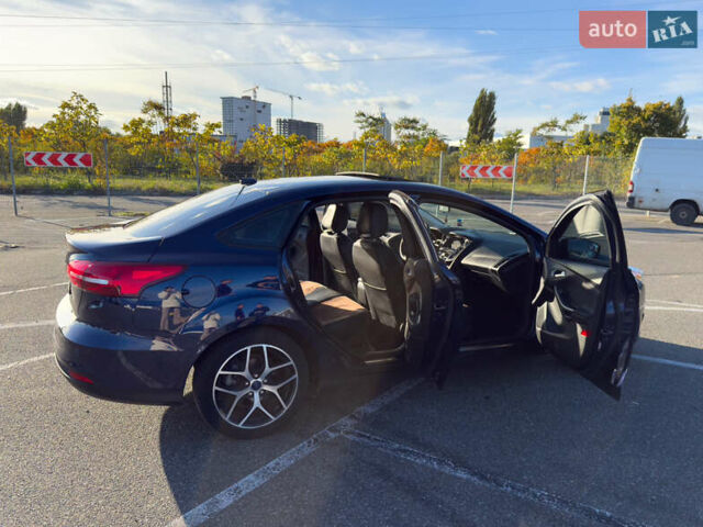 Синий Форд Фокус, объемом двигателя 2 л и пробегом 71 тыс. км за 9200 $, фото 6 на Automoto.ua