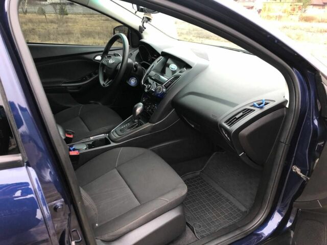 Синій Форд Фокус, об'ємом двигуна 2 л та пробігом 150 тис. км за 9800 $, фото 15 на Automoto.ua