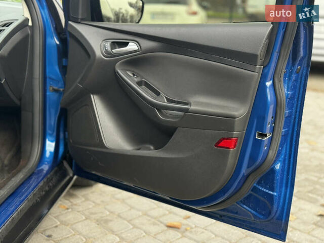 Синий Форд Фокус, объемом двигателя 2 л и пробегом 107 тыс. км за 10000 $, фото 49 на Automoto.ua