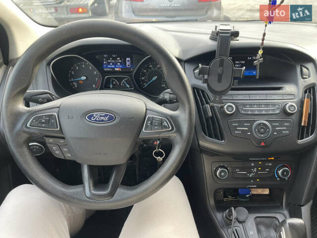Синий Форд Фокус, объемом двигателя 2 л и пробегом 150 тыс. км за 8750 $, фото 9 на Automoto.ua