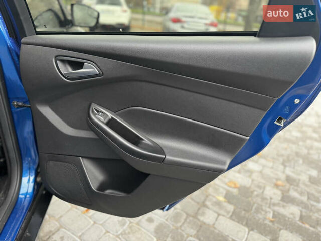 Синий Форд Фокус, объемом двигателя 2 л и пробегом 107 тыс. км за 10000 $, фото 51 на Automoto.ua