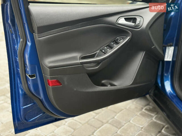 Синий Форд Фокус, объемом двигателя 2 л и пробегом 107 тыс. км за 10000 $, фото 35 на Automoto.ua