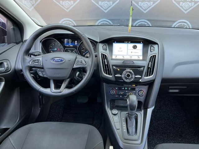 Синий Форд Фокус, объемом двигателя 2 л и пробегом 140 тыс. км за 7695 $, фото 5 на Automoto.ua