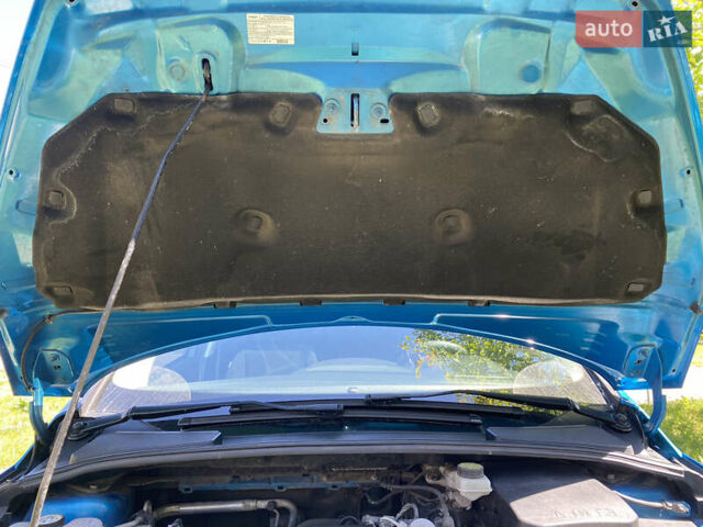 Синий Форд Фокус, объемом двигателя 2 л и пробегом 185 тыс. км за 10500 $, фото 35 на Automoto.ua