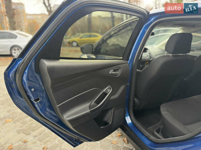 Синий Форд Фокус, объемом двигателя 2 л и пробегом 107 тыс. км за 10000 $, фото 44 на Automoto.ua