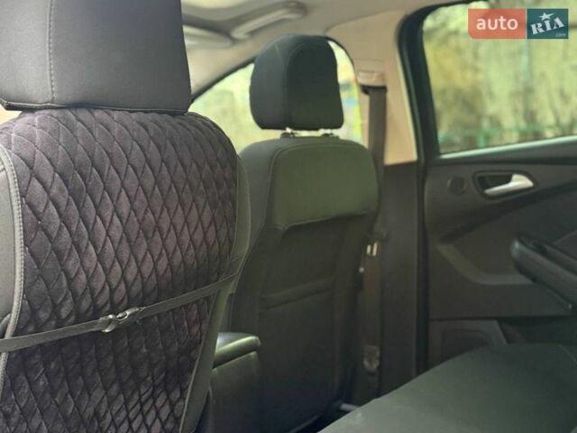 Синій Форд Фокус, об'ємом двигуна 2 л та пробігом 111 тис. км за 9000 $, фото 55 на Automoto.ua