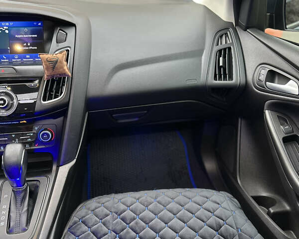 Синий Форд Фокус, объемом двигателя 2 л и пробегом 68 тыс. км за 11900 $, фото 12 на Automoto.ua