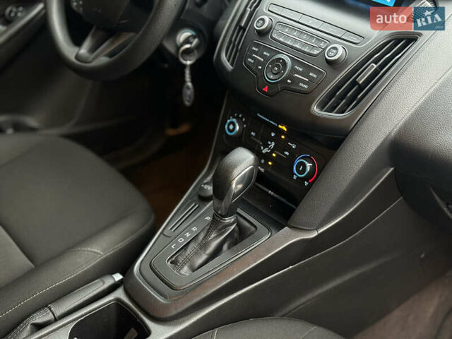 Синий Форд Фокус, объемом двигателя 2 л и пробегом 107 тыс. км за 10000 $, фото 46 на Automoto.ua