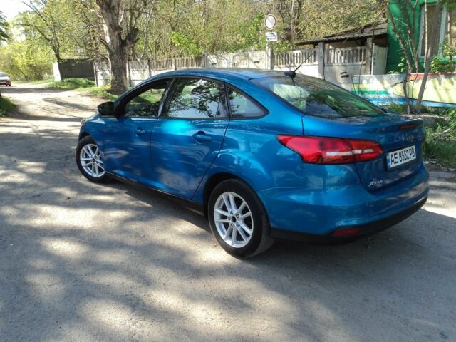 Синий Форд Фокус, объемом двигателя 2 л и пробегом 138 тыс. км за 8000 $, фото 2 на Automoto.ua