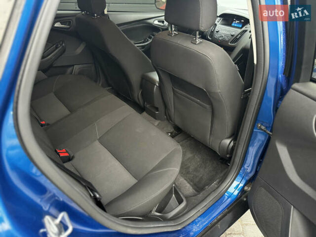 Синий Форд Фокус, объемом двигателя 2 л и пробегом 107 тыс. км за 10000 $, фото 50 на Automoto.ua