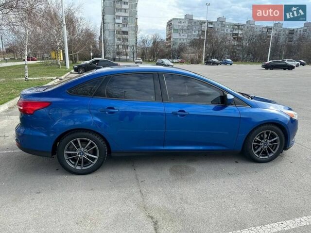 Синий Форд Фокус, объемом двигателя 2 л и пробегом 146 тыс. км за 9200 $, фото 2 на Automoto.ua