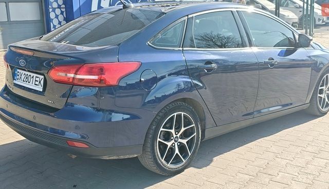 Синий Форд Фокус, объемом двигателя 2 л и пробегом 101 тыс. км за 9000 $, фото 13 на Automoto.ua
