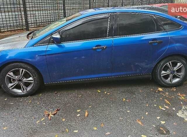 Синий Форд Фокус, объемом двигателя 2 л и пробегом 50 тыс. км за 9700 $, фото 3 на Automoto.ua